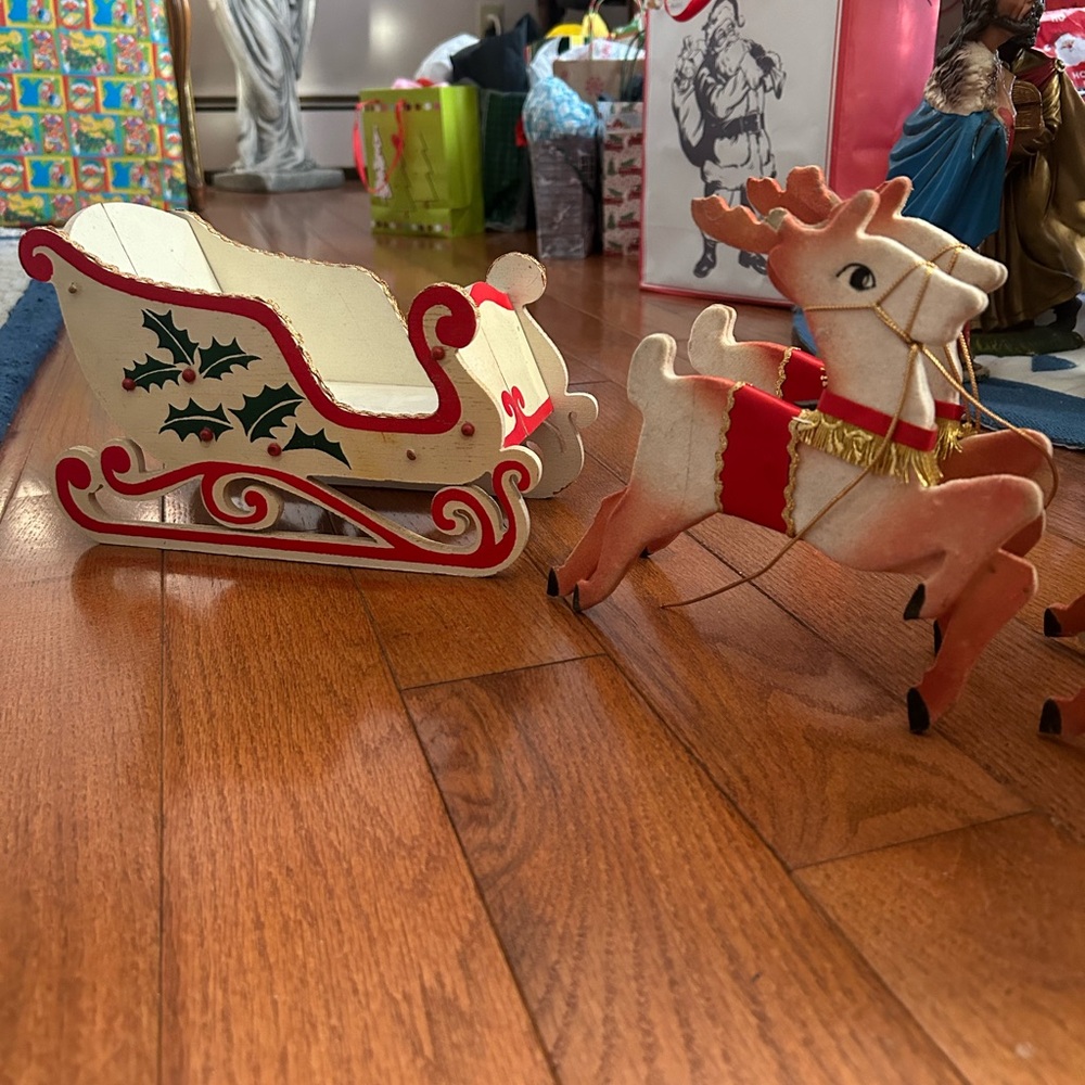 Vintage Festive Reindeer and Sleigh Decor